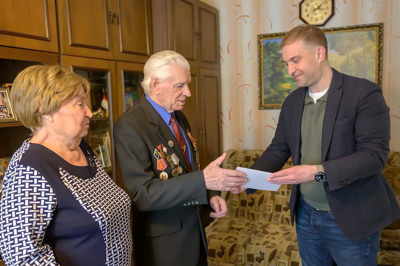 Бывшего узника концлагеря навестили в Подольске