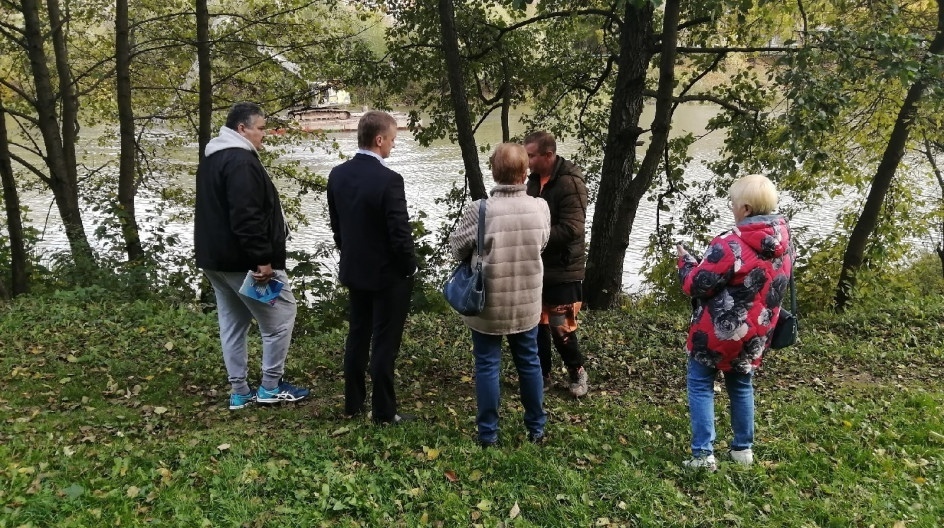 Проблемы очистки реки Петрицы в Подольске обсудили с жителями