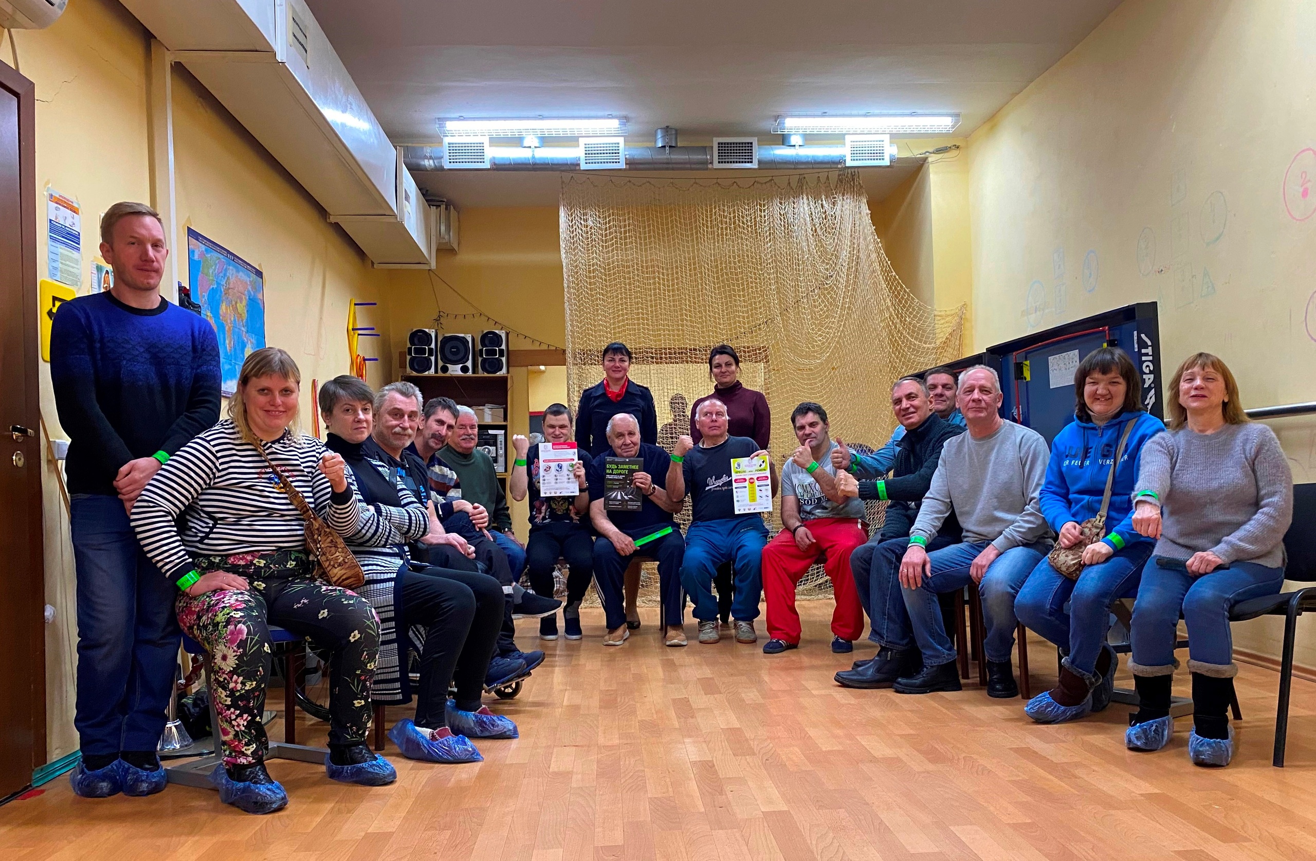 Сотрудники Госавтоинспекции провели акцию в поддержку инвалидов