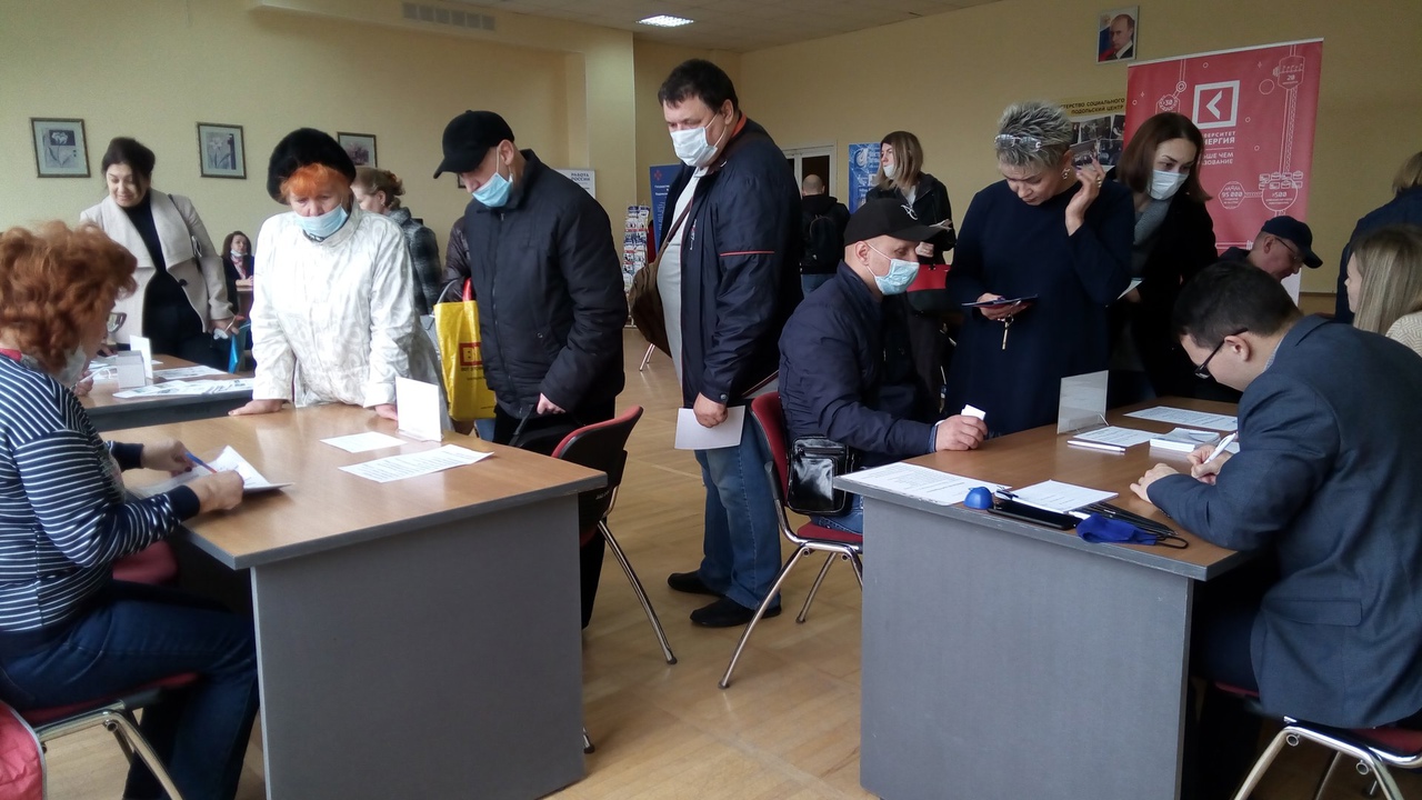 ПЦЗН приглашает на ярмарку вакансий и учебных рабочих мест 26 ноября с 10:00 до 11:30 