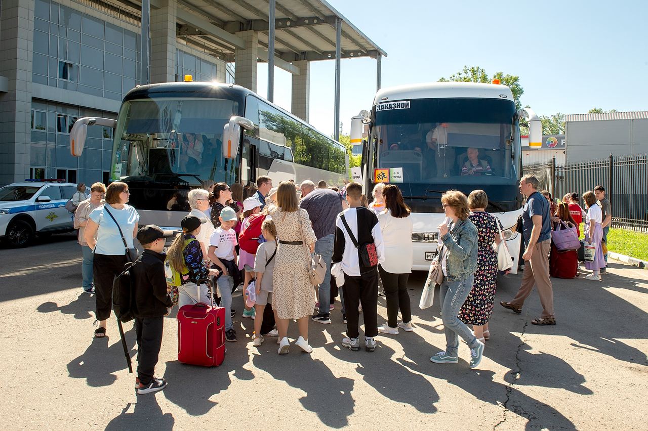 Более 200 детей отправились на отдых в Детско-юношеский оздоровительный  центр «Родина»