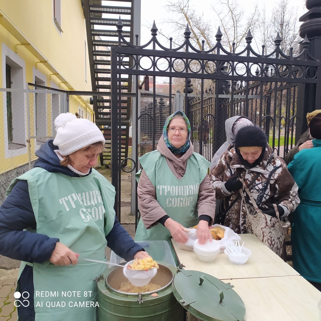 Кормление нуждающихся проводит Троицкий собор Подольска