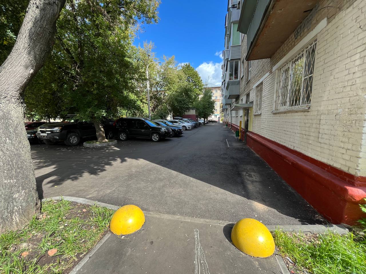 Порядка 1 600 квадратных метров комплексно благоустроено во дворе на улицах Советской и Февральской в Подольске