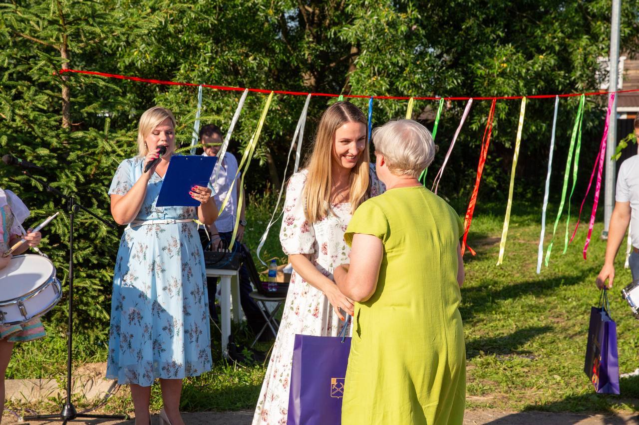В Бережках состоялась концертно-развлекательная программа «Деревенька моя» В Бережках состоялась концертно-развлекательная программа «Деревенька моя»