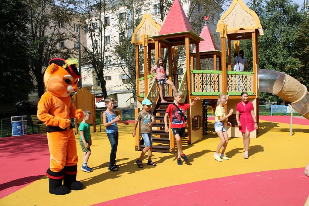 Новая детская площадка в Шепчинках