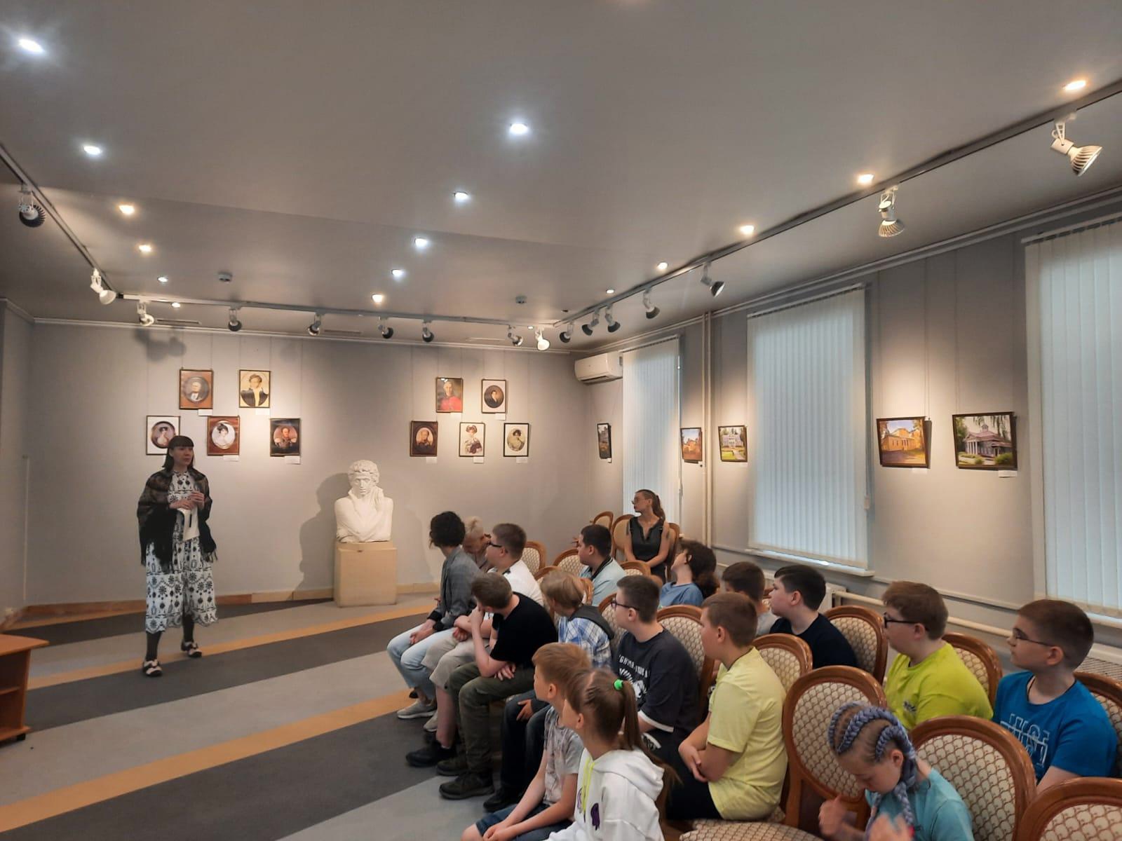 Экскурсии по случаю юбилея А. С. Пушкина проводятся в Подольском краеведческом музее 