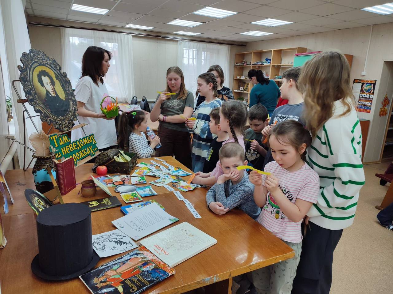 Даже в школьные каникулы дети продолжают активничать в Доме культуры  «Александровка»