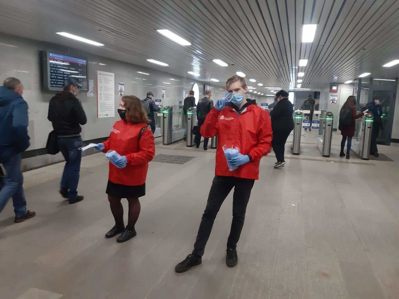 В Подмосковье с 8 ноября приостановят льготный проезд для людей старше 60 лет и с хроническими заболеваниями без прививки