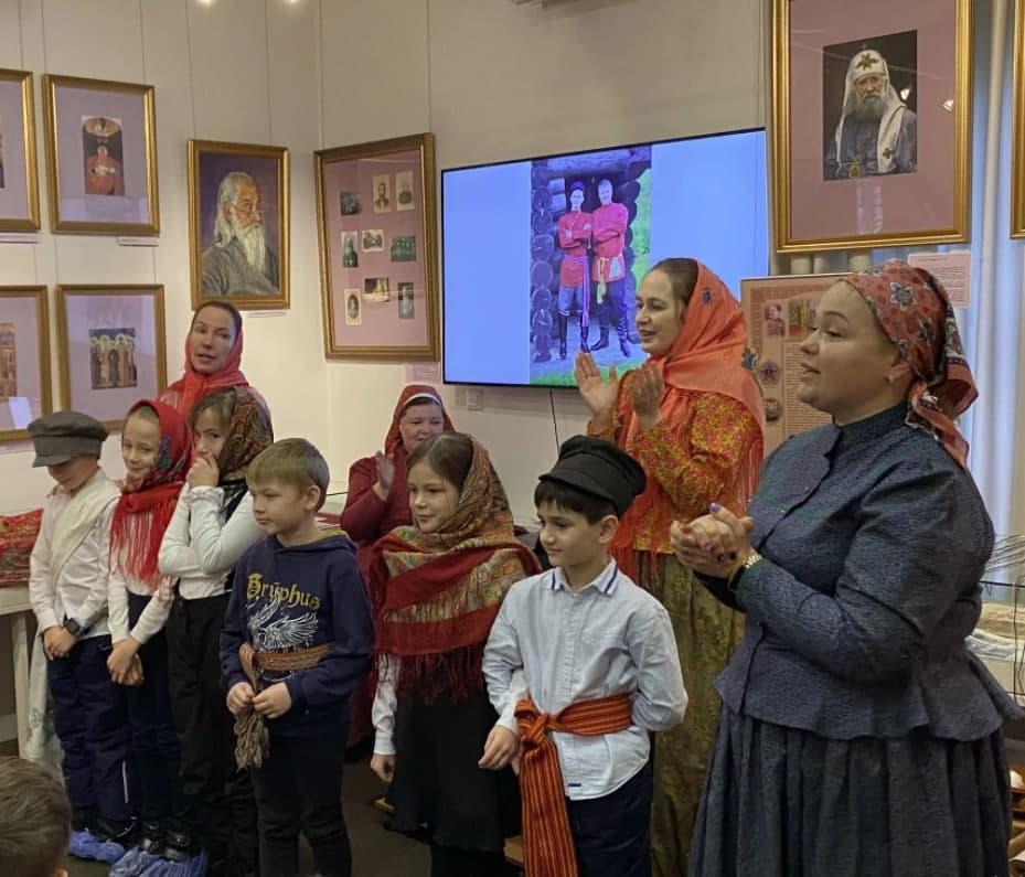 «Нитка тянется…»