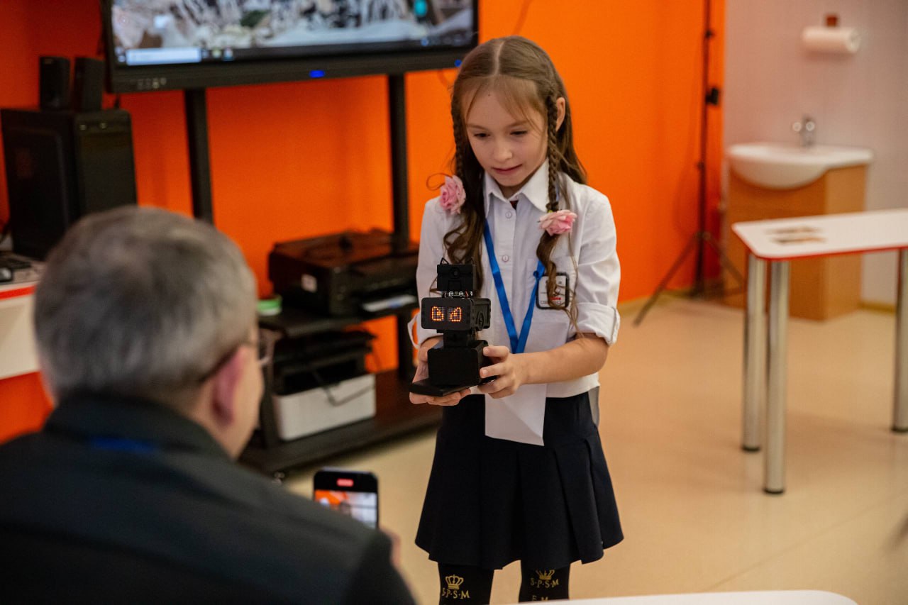В гимназии имени Подольских курсантов состоялся финальный этап областного конкурса по робототехнике «Шаг в будущее» В гимназии имени Подольских курсантов состоялся финальный этап областного конкурса по робототехнике «Шаг в будущее»