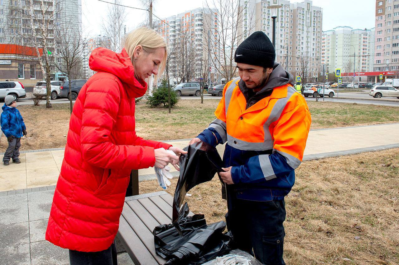 Юлия Гущина присоединилась к субботнику