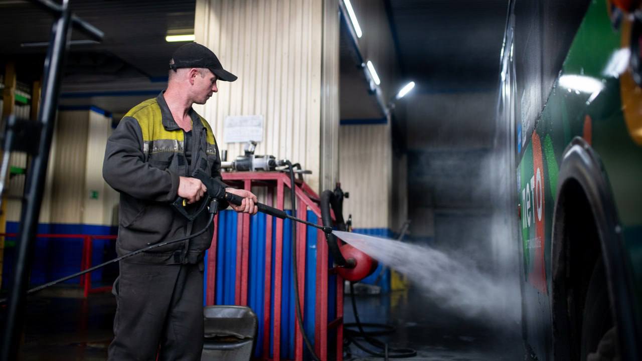 Мострансавто требуются специалисты по уборке автотранспорта Мострансавто требуются специалисты по уборке автотранспорта