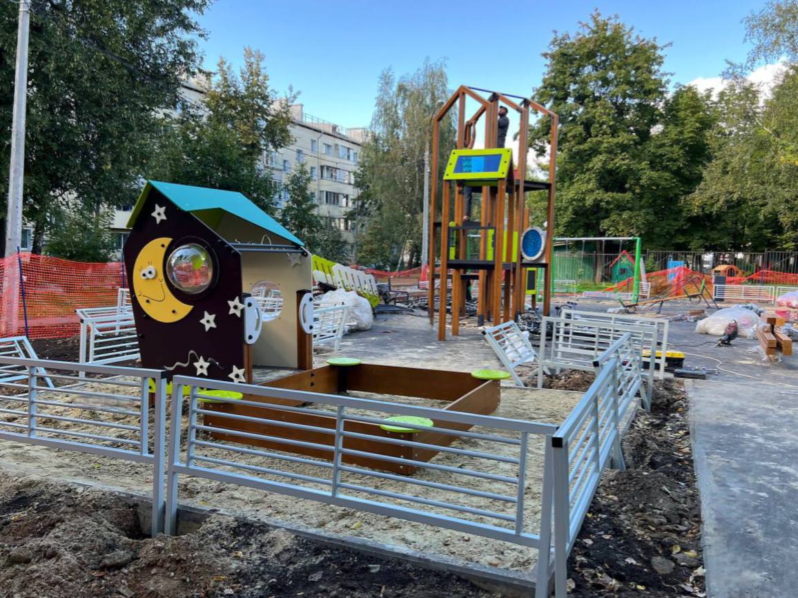 В Подольске завершается обновление существующих детских площадок по губернаторской программе В Подольске завершается обновление существующих детских площадок по губернаторской программе