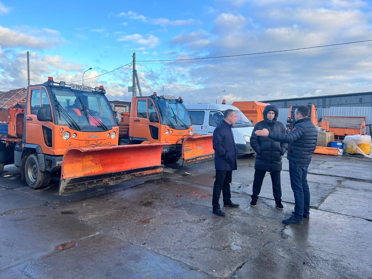 Автопарк подрядчика Мосавтодора проверили в Подольске Автопарк подрядчика Мосавтодора проверили в Подольске