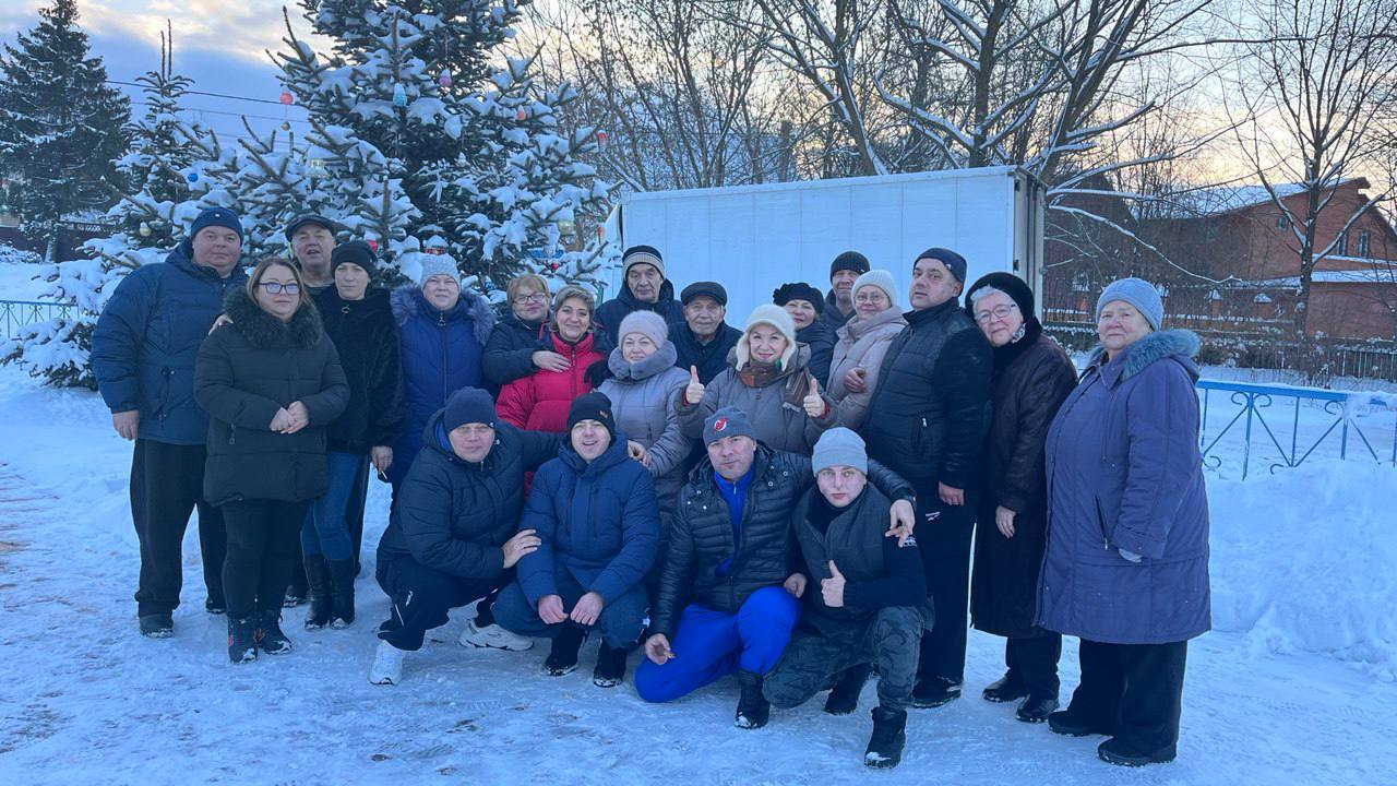 В селе Покров Новый год отметили по-соседски