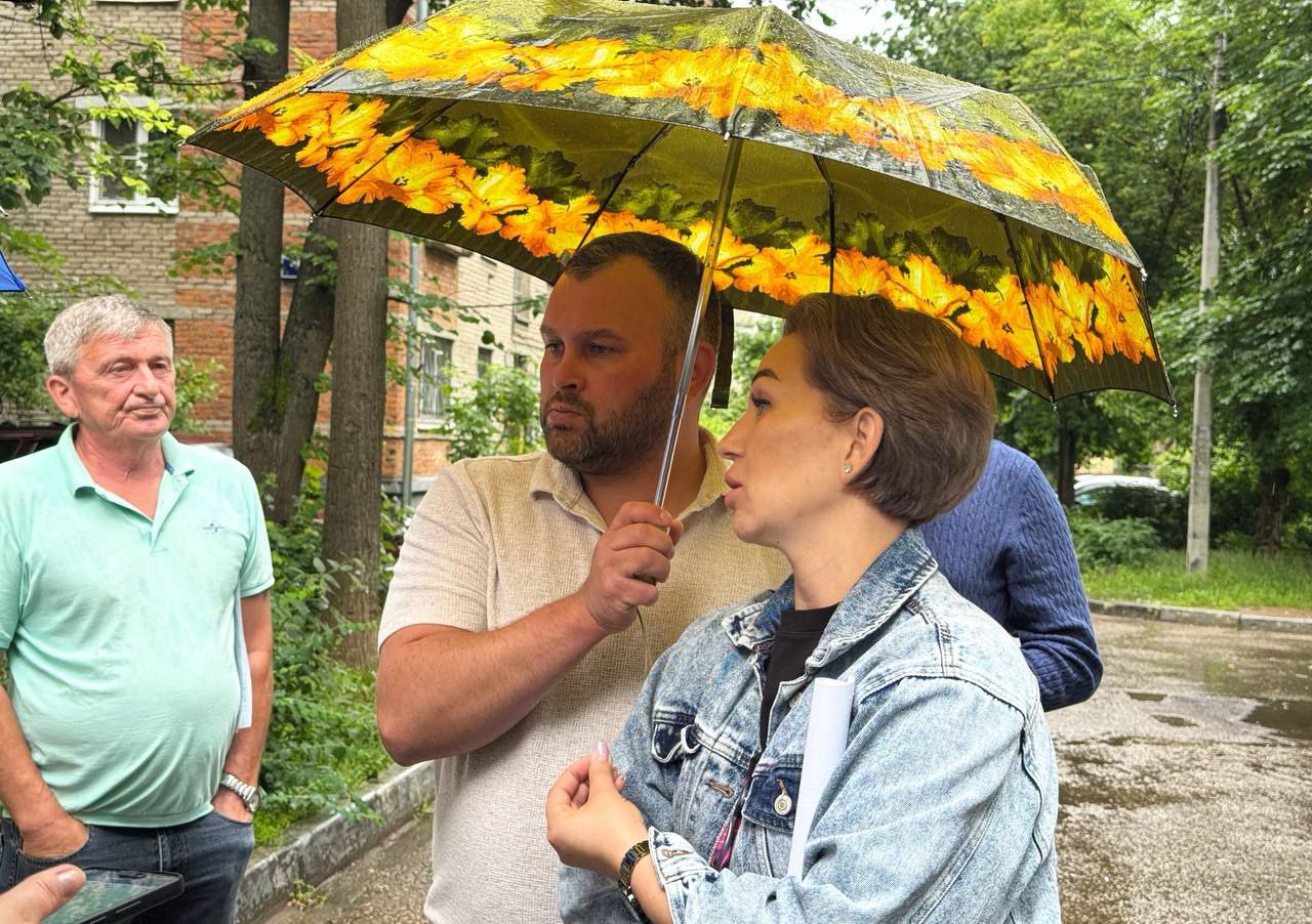 Встречу с жильцами ремонтируемого дома провели в Климовске