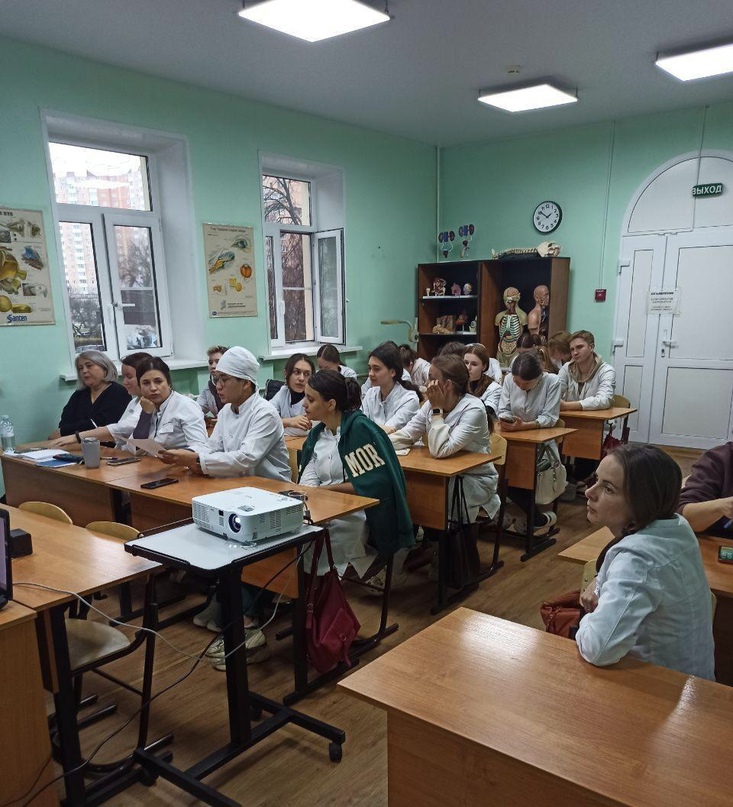 Будущим медсестрам рассказали о Подольском родильном доме Будущим медсестрам рассказали о Подольском родильном доме