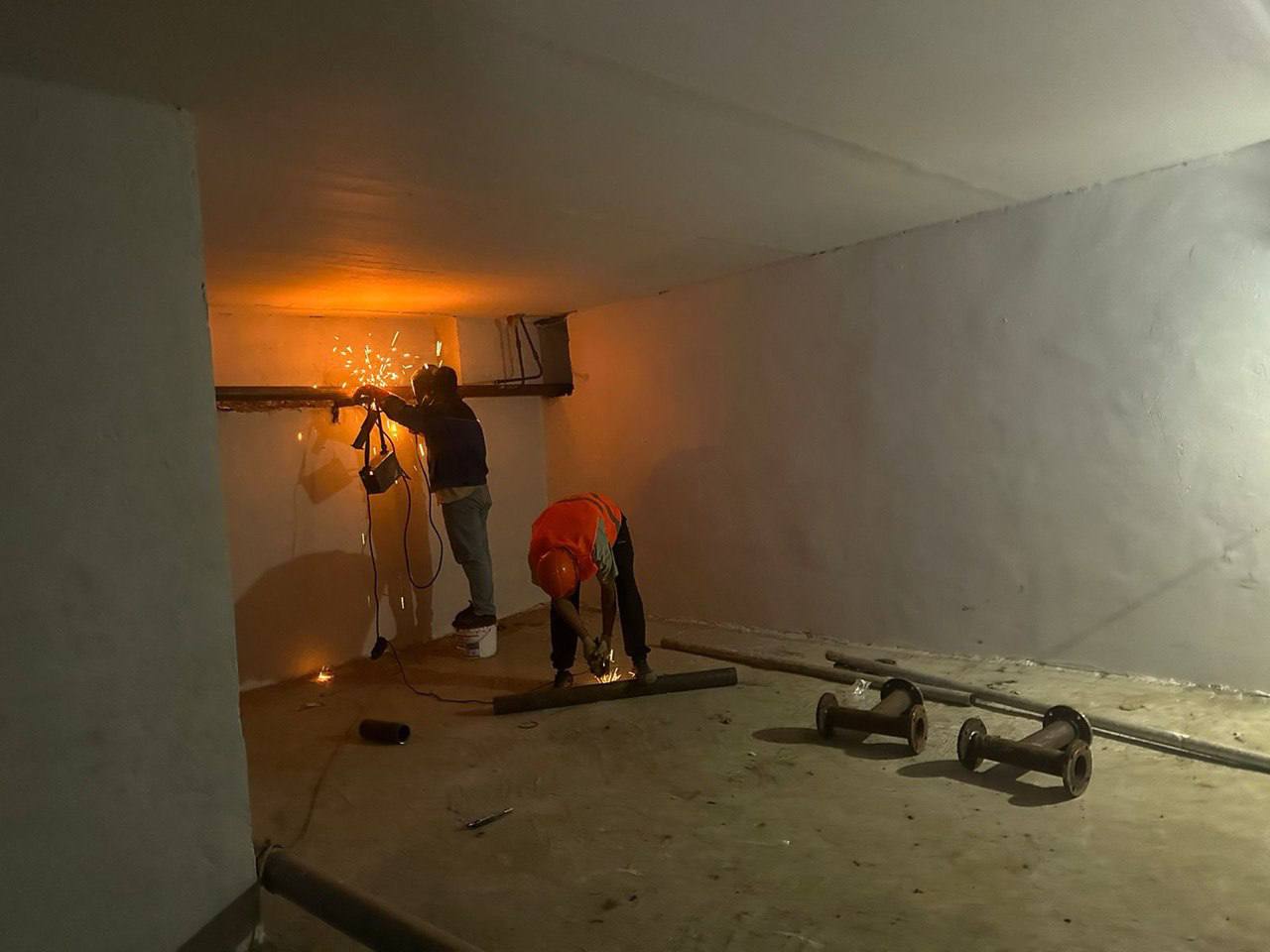 Комиссия проверила ход капремонта многоквартирных домов в Климовске 