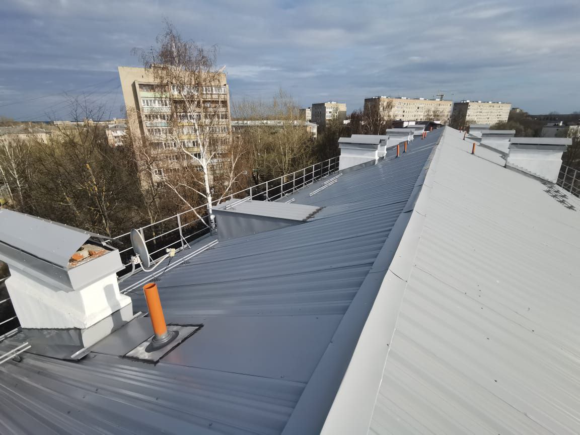 За полгода в Подольске обновили 35 крыш по программе капитального ремонта