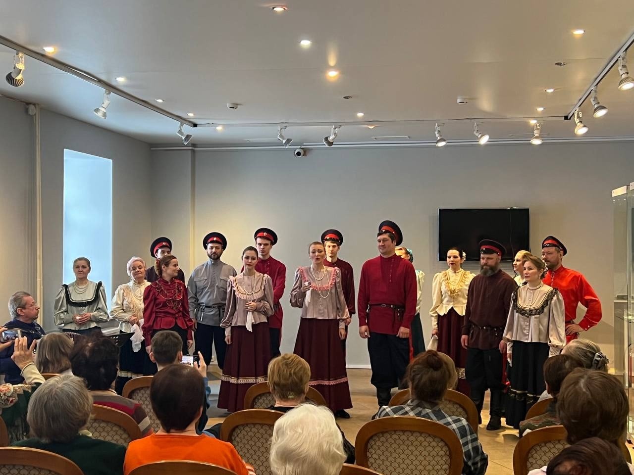 "В лунном сиянии" "В лунном сиянии"
