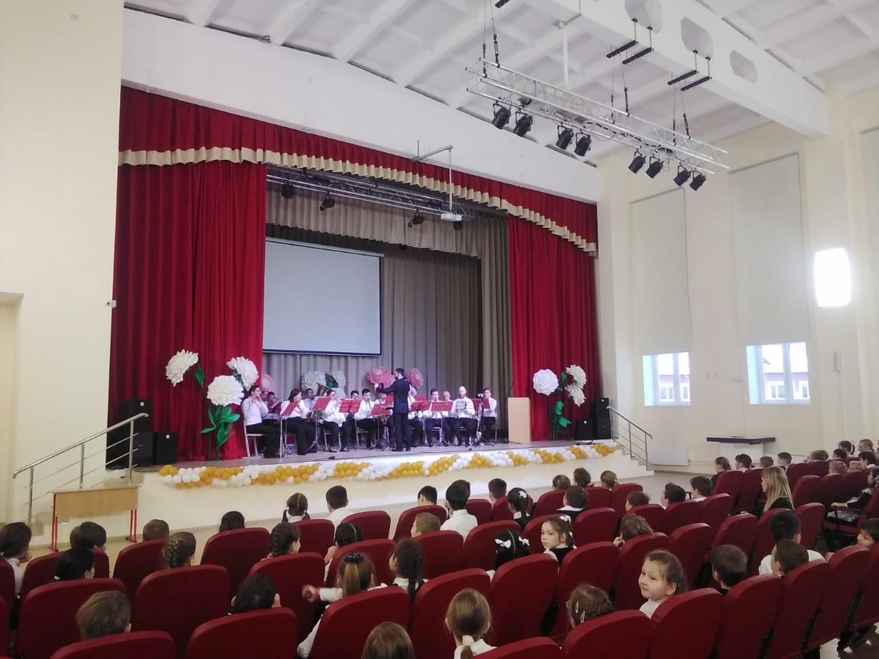 Необычный концерт состоялся в школе № 35 Подольска