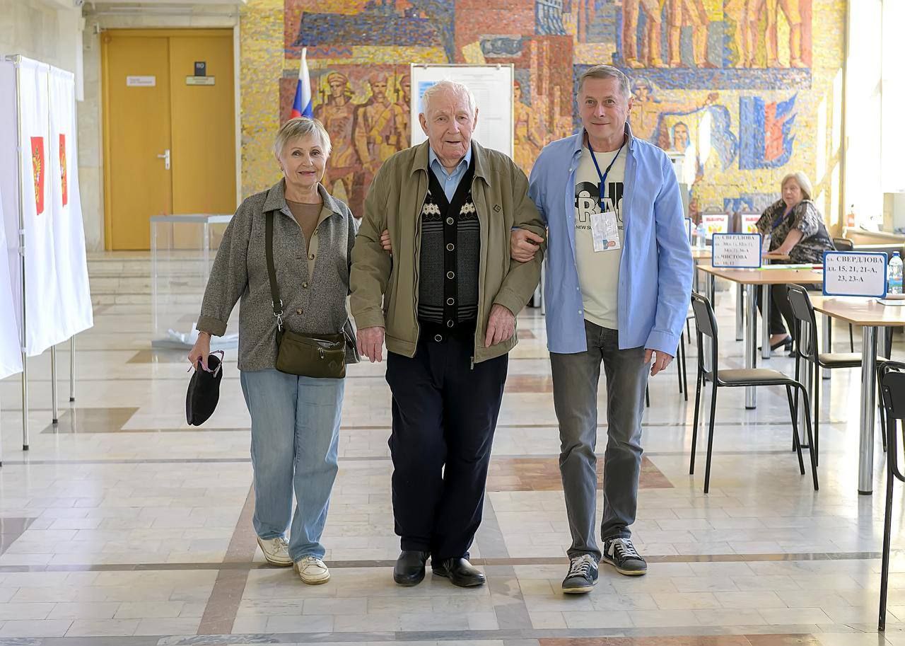 103-летний почетный гражданин Подольска проголосовал на выборах