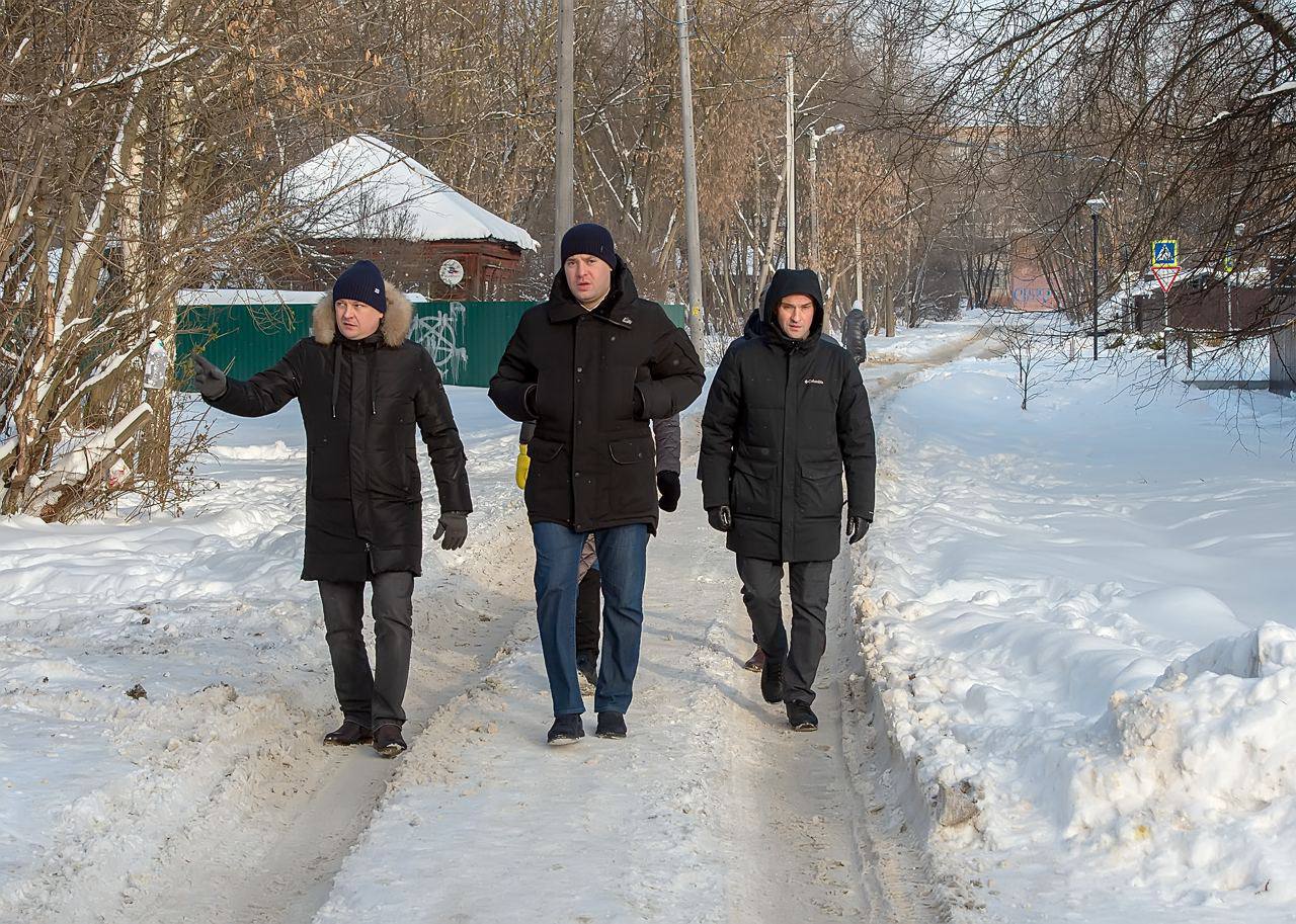 Глава Подольска проверил состояние территорий в центре