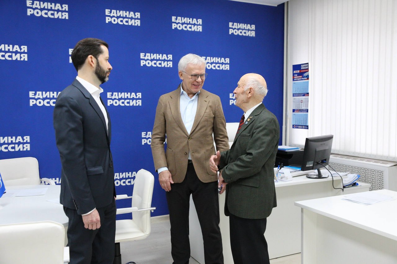 Личный прием провел в Подольске депутат Госудумы Вячеслав Фетисов