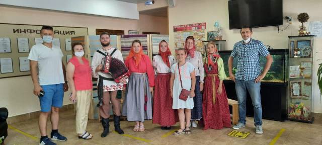 Фольклорная игровая программа «Летние Кузьминки» прошла в СДК  «Надежда»