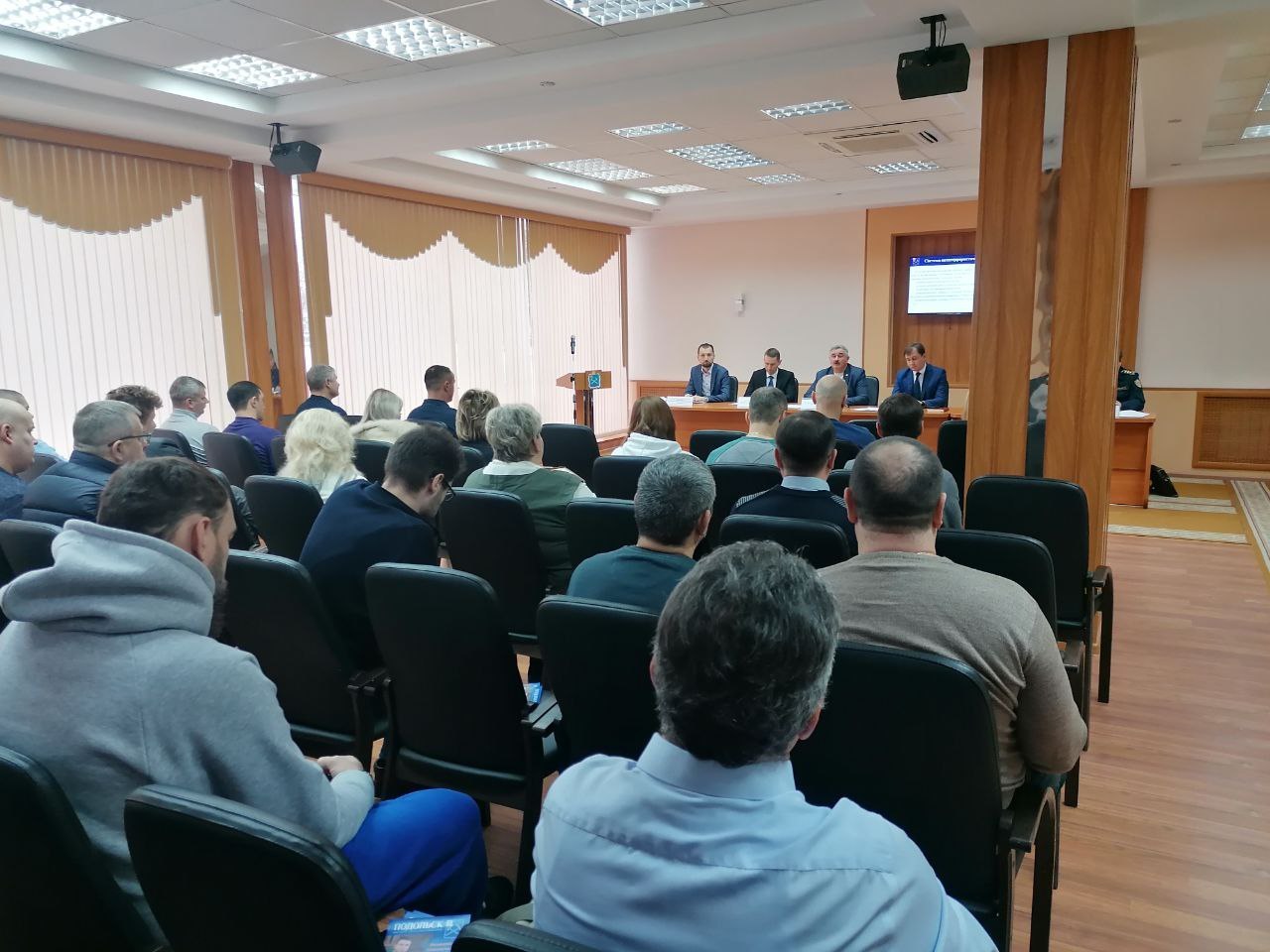 Торговые центры Подольска готовят к новогодним празднованиям