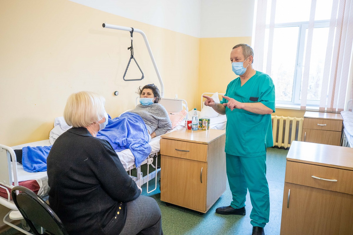 Врачи Подольской областной клинической больницы спасли жизнь 30-летней женщины с тяжелейшими травмами после ДТП