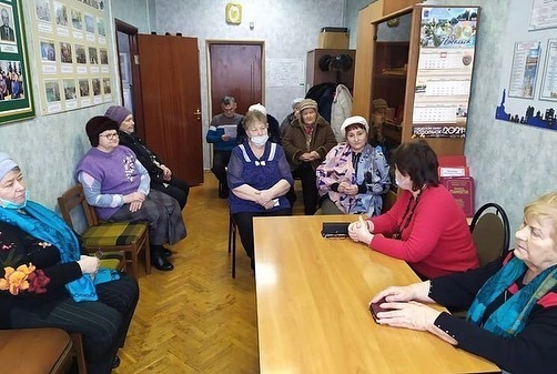 Необходимость вакцинации стала темой встречи с ветеранами и инвалидами