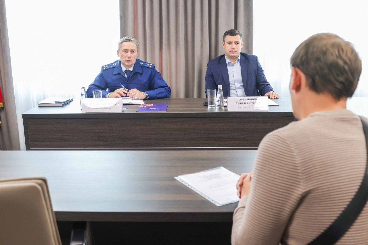 Совместно с городским прокурором Иваном Денисовым глава Подольска Григорий Артамонов провел личный прием жителей 