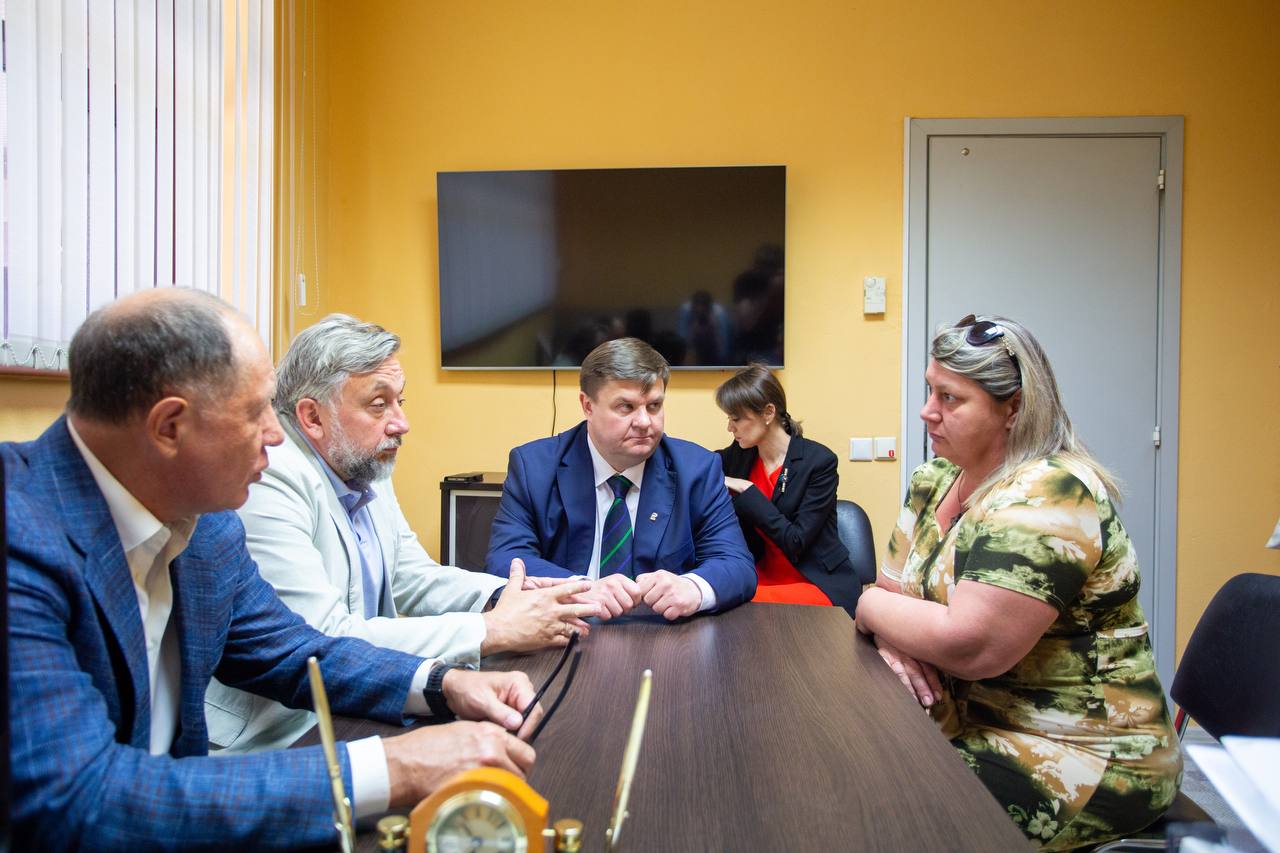 Депутаты Мособлдумы Виктор Абрамов и Олег Жолобов посетили Подольск  