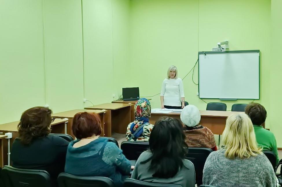 В Дубровицах состоялась встреча с сотрудником МФЦ В Дубровицах состоялась встреча с сотрудником МФЦ