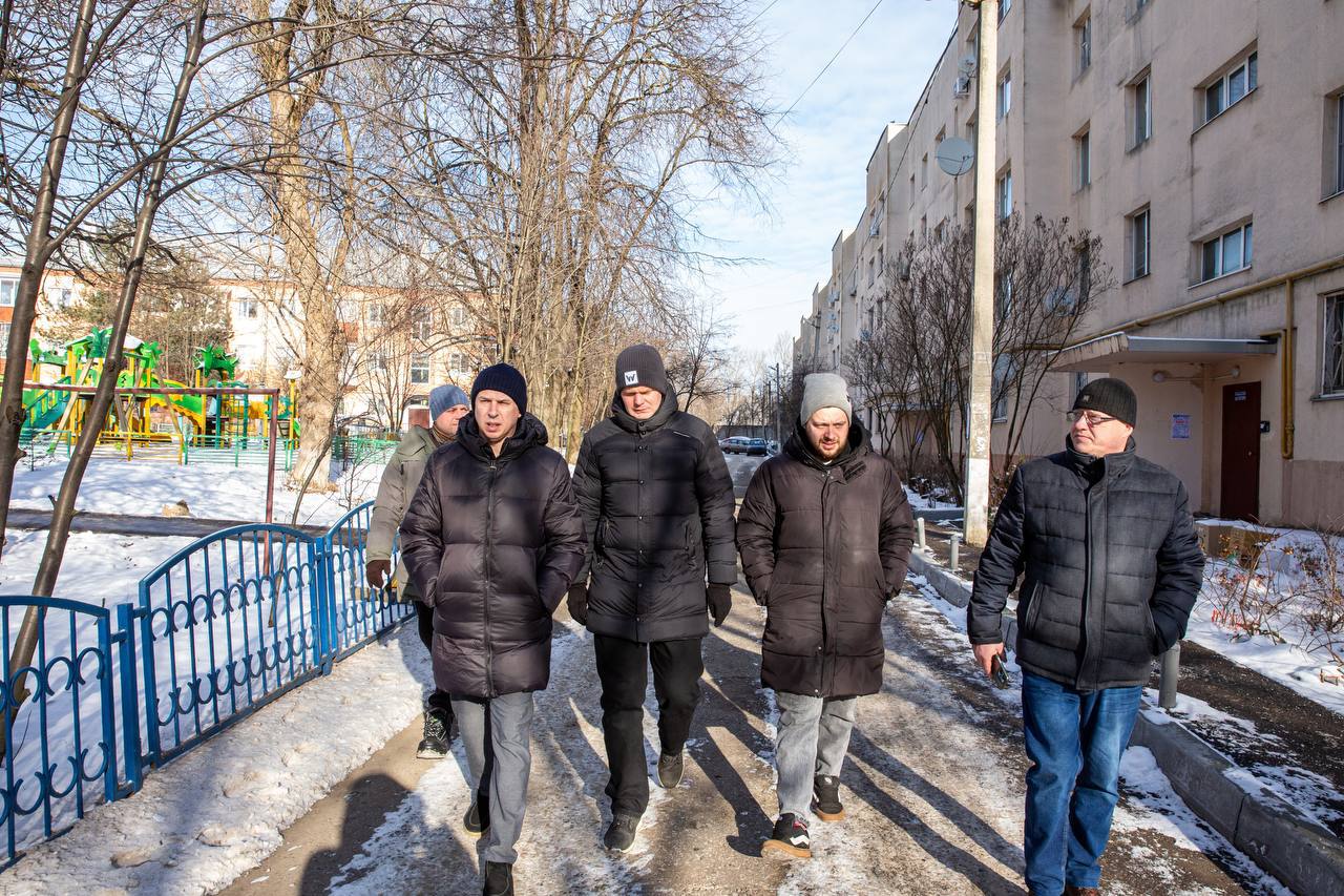 Заместитель главы Подольска Александр Мамлай провел обход поселка Быково