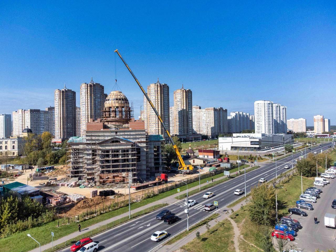 Строительство Никольского храма в Кузнечиках стремится к завершению