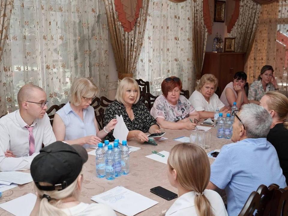 Омбудсмен Подмосковья навестила временно проживающих жителей ДНР и ЛНР в подольском центре «Мечта»