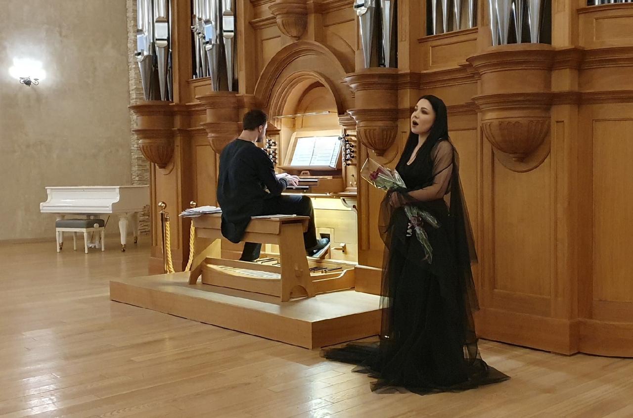 14 ноября в органном зале Культурно-просветительского центра «Дубровицы» состоялся концерт «Хиты и изыски»