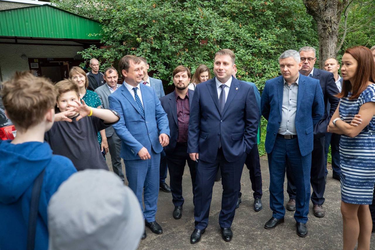 Глава Подольска проверил содержание территорий в Ивановском и Высотном микрорайонах