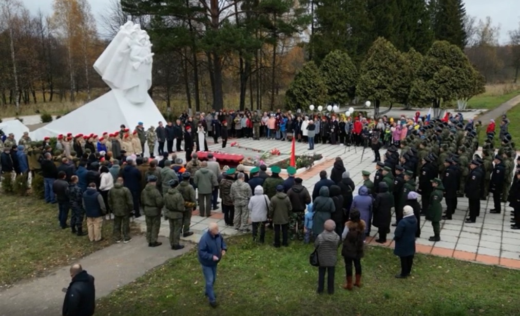 Останки подольских курсантов перезахоронили под Малоярославцем 