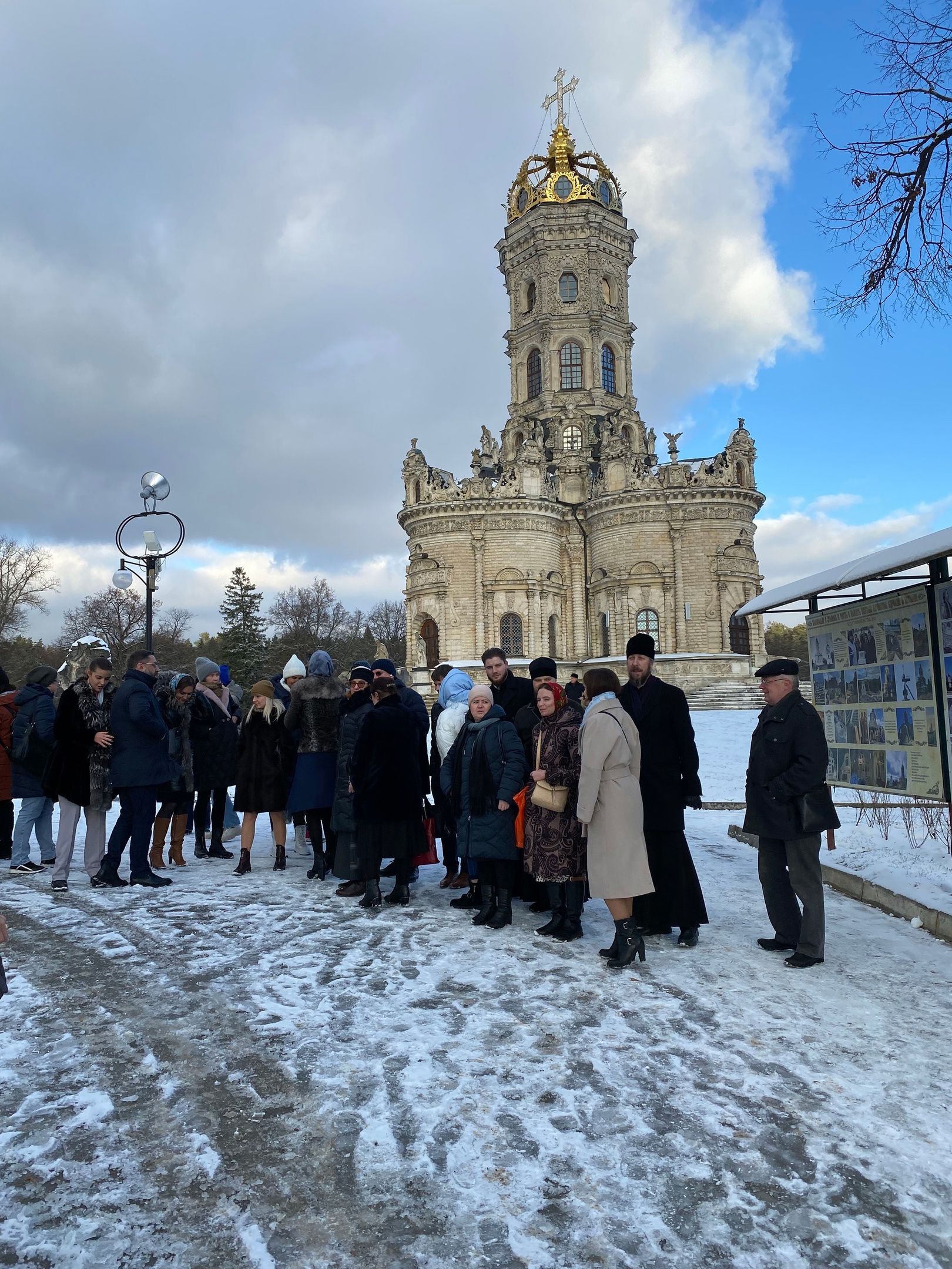 Экскурсию в Знаменском храме провели для журналистов
