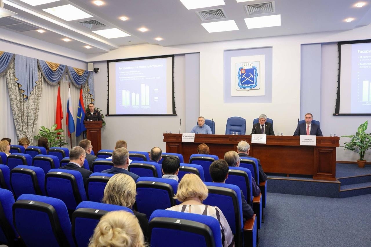 Начальник УМВД России по г. о. Подольск отчитался перед Советом депутатов Начальник УМВД России по г. о. Подольск отчитался перед Советом депутатов