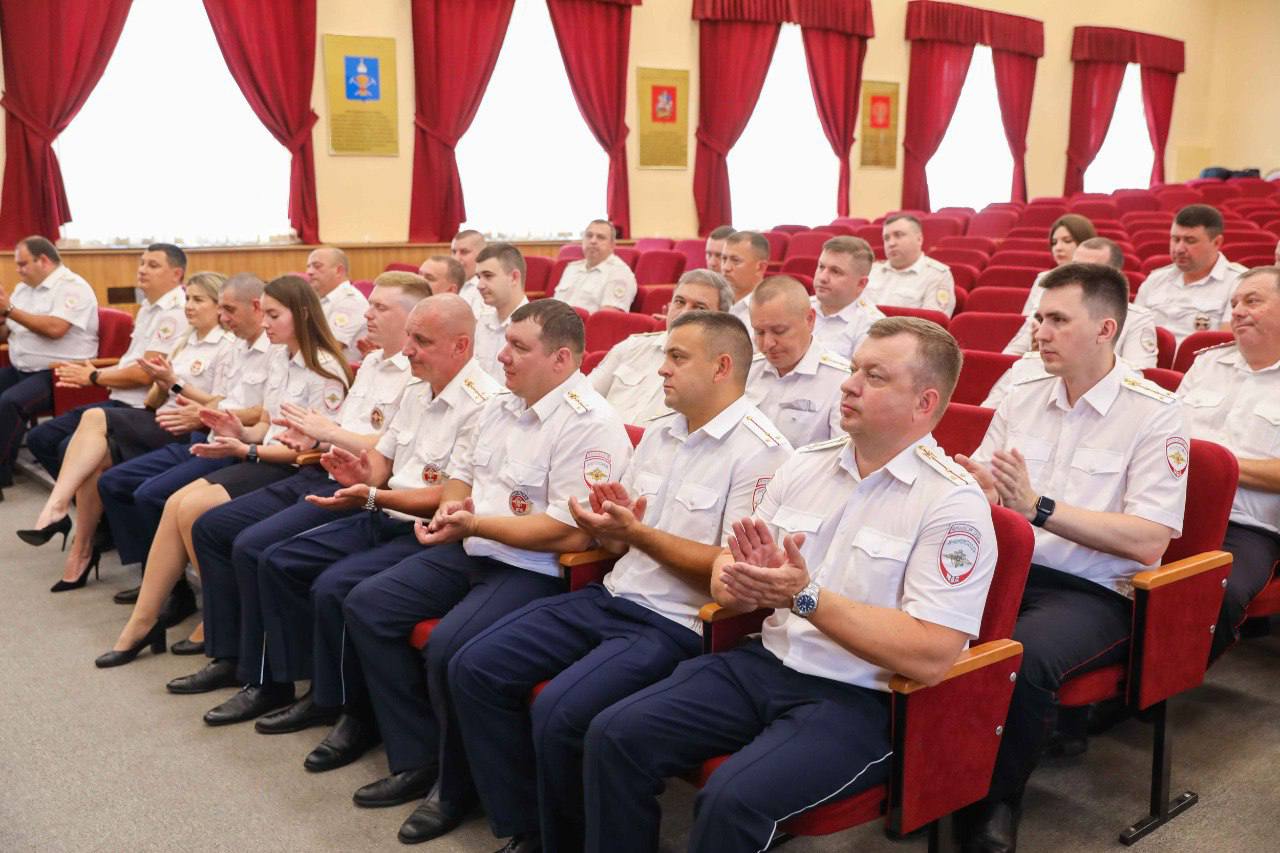 Глава Подольска поздравил с профессиональным праздником сотрудников ГАИ