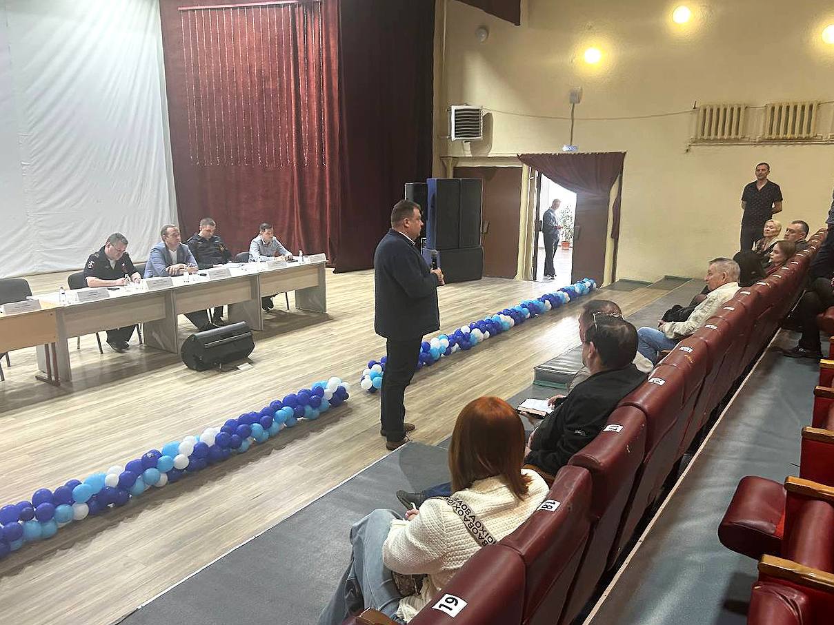 Вопросы безопасности обсудили в Подольске с жителями Силикатной представители правоохранительных органов