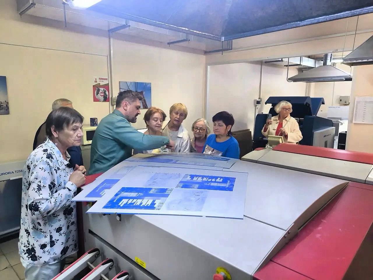 Участники проекта «Активное долголетие» посетили Подольскую фабрику офсетной печати
