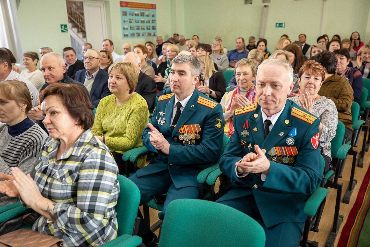 Глава Подольска Дмитрий Жариков поздравил с Днём защитника Отечества главных хранителей военной истории