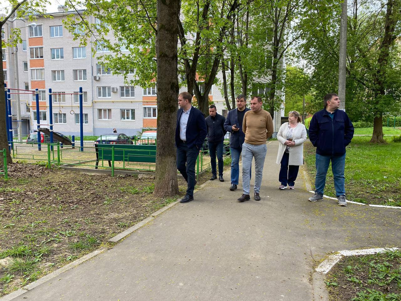 Заместители главы муниципалитета продолжают осматривать территории округа