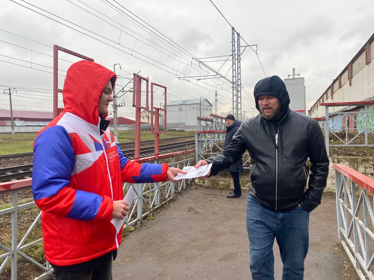 Территории вдоль железнодорожных путей проверяют в Подольске