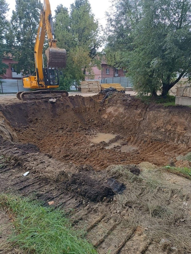 Котлован для новостройки начали на улице Южный поселок в Климовске